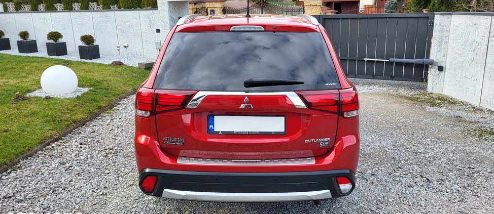 Mitsubishi Outlander cena 87900 przebieg: 85000, rok produkcji 2016 z Kielce małe 466